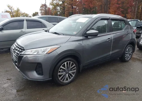 2024 Nissan Kicks Sv Xtronic Cvt z USA, uszkodzony, nr VIN 3N1CP5CV3RL481359